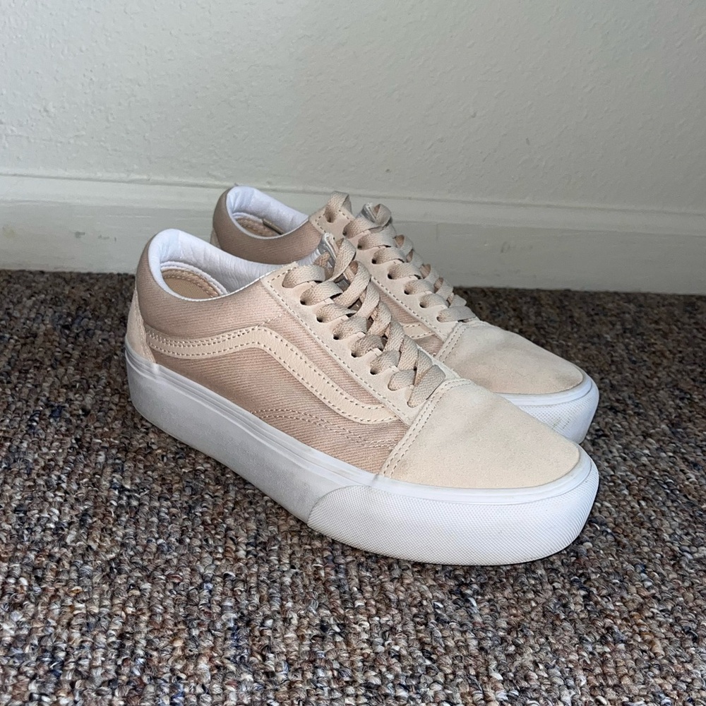 Vans Old Skool Platform/Stackform Suede Tan Sneakers in Used Condition